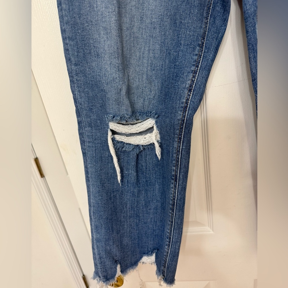 Trendy Distressed Blue Boyfriend Jeans - Picture 2 of 10